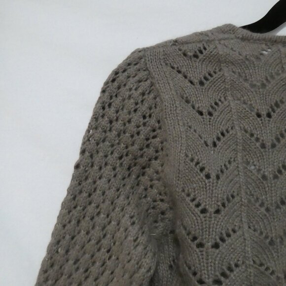 MASSIMO | small | Chic Crochet Cropped Cardigan - Picture 10 of 16